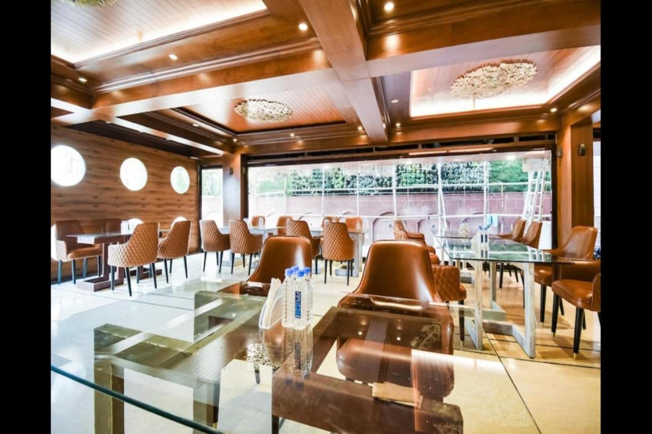โรงแรมโกลเดน 1 Raipur  ภายนอก รูปภาพ